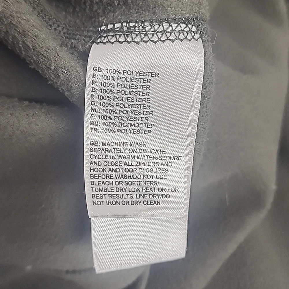 The North Face olive green embroidered  long sleeve hooded sweatshirt.